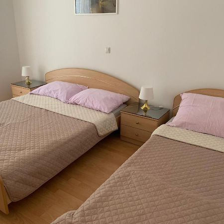 Sobe I Apartmani Til Crikvenica Exterior photo