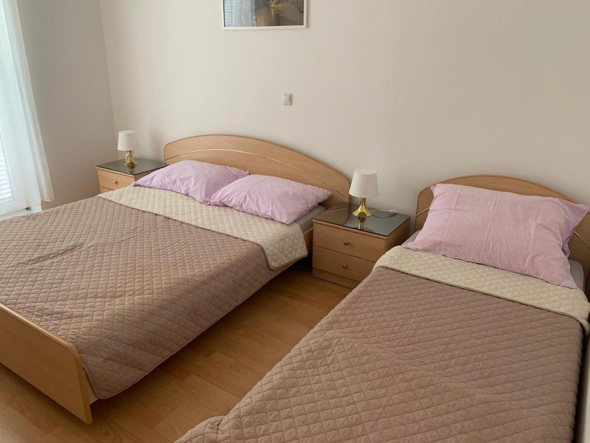 Sobe I Apartmani Til Crikvenica Exterior photo