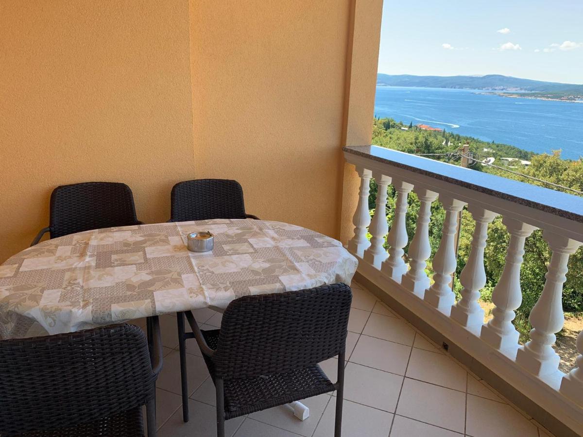 Sobe I Apartmani Til Crikvenica Exterior photo